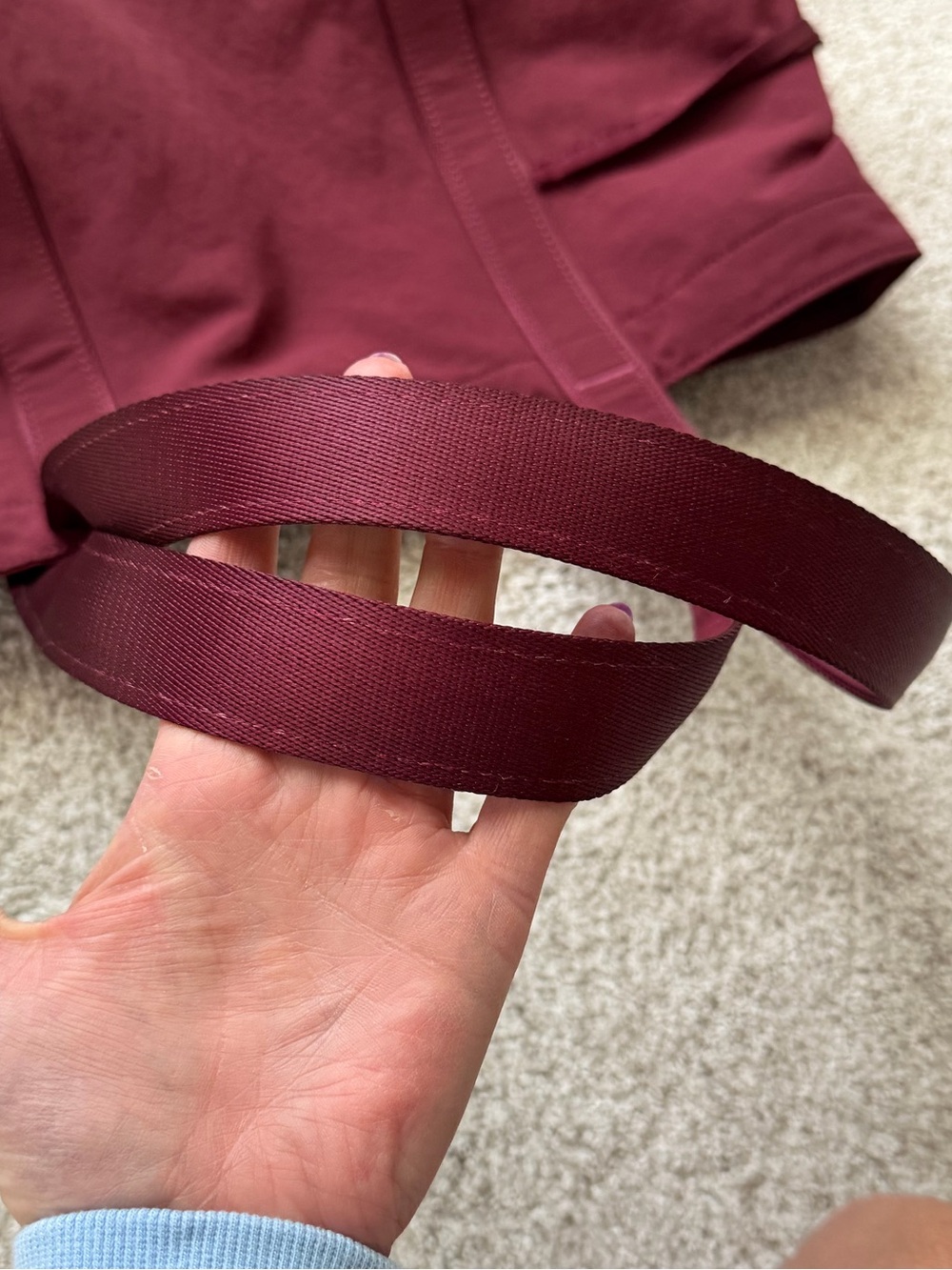 Lululemon Daily Multi-Pocket Tote Bag 20L in Burgundy Bay - Picture 11 of 15